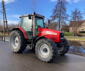 Massey Ferguson (MF) 6270