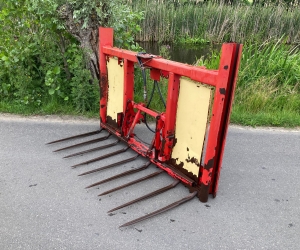 Onderstuk Trioliet kuilsnijder