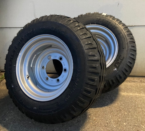 2x nieuwe BKT 15.0/55x17