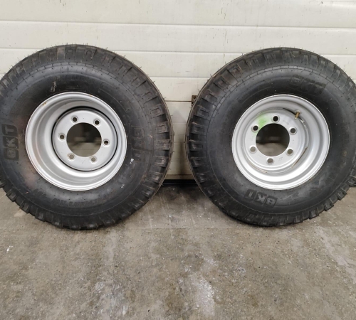 2x nieuwe BKT 11.5/80x15.3 banden 
